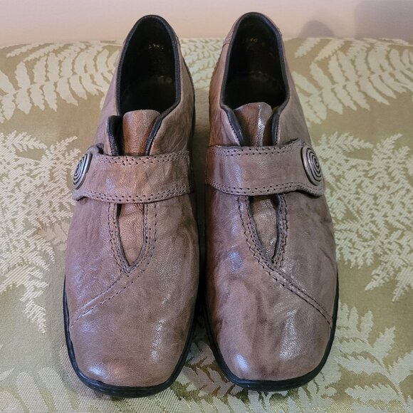 Rieker Shoes - Picture 2 of 7